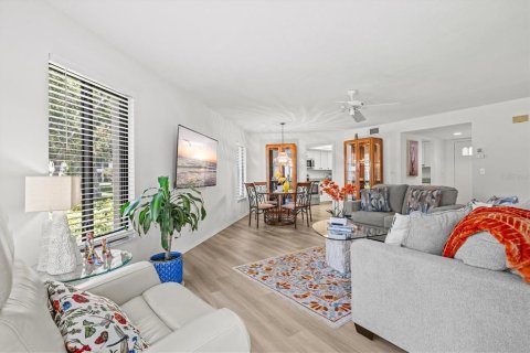Condominio en venta en Venice, Florida, 2 dormitorios, 121.7 m2 № 2225372 - foto 7
