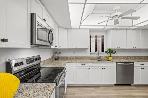 Condominio en venta en Venice, Florida, 2 dormitorios, 121.7 m2 № 2225372 - foto 12