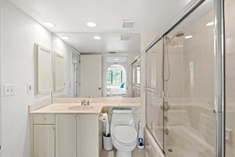 Condominio en venta en Venice, Florida, 2 dormitorios, 121.7 m2 № 2225372 - foto 24