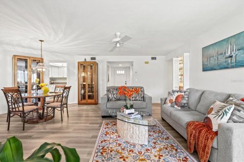 Condominio en venta en Venice, Florida, 2 dormitorios, 121.7 m2 № 2225372 - foto 8
