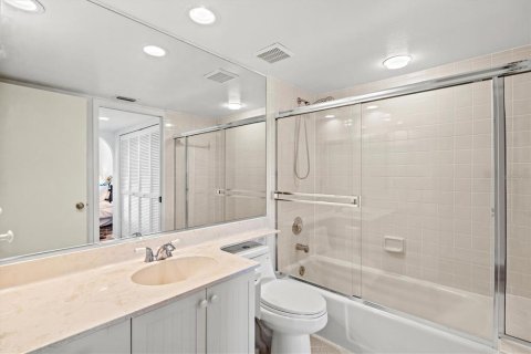 Condominio en venta en Venice, Florida, 2 dormitorios, 121.7 m2 № 2225372 - foto 25