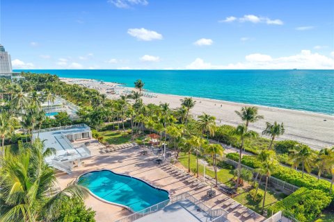 Condominio en venta en Miami Beach, Florida, 2 dormitorios, 152.82 m2 № 1952034 - foto 10