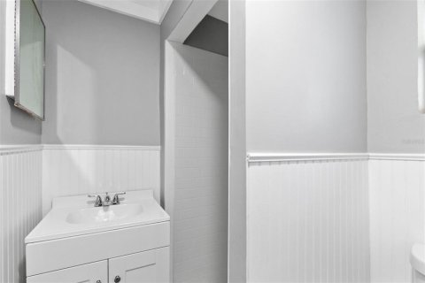 House in Apopka, Florida 4 bedrooms, 173.36 sq.m. № 2213442 - photo 27