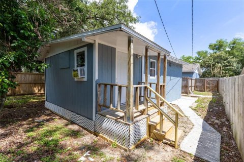 House in Apopka, Florida 4 bedrooms, 173.36 sq.m. № 2213442 - photo 6