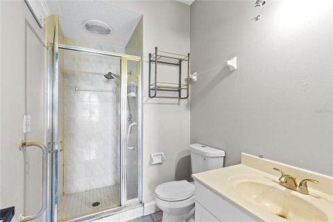 House in Orlando, Florida 4 bedrooms, 335.19 sq.m. № 2150115 - photo 22