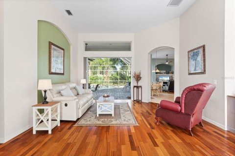 Casa en venta en Bradenton, Florida, 4 dormitorios, 234.76 m2 № 1302961 - foto 9