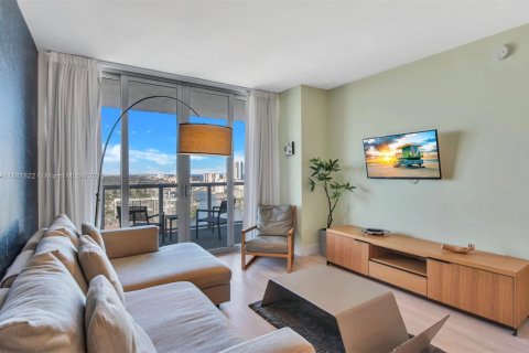 Copropriété à vendre à Hallandale Beach, Floride: 2 chambres, 95.5 m2 № 1939123 - photo 2