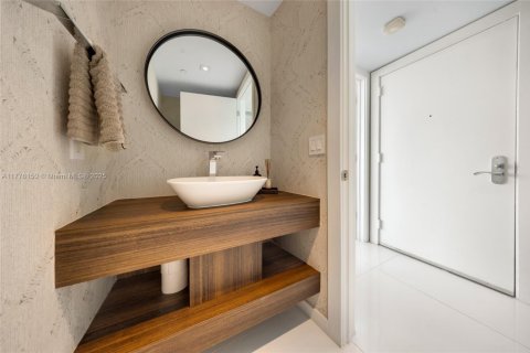 Condo in Sunny Isles Beach, Florida, 3 bedrooms  № 1863022 - photo 24