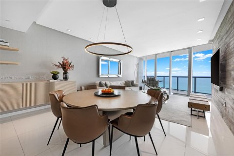 Condo in Sunny Isles Beach, Florida, 3 bedrooms  № 1863022 - photo 3
