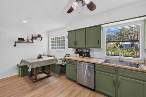 Villa ou maison à vendre à East Palatka, Floride: 3 chambres, 116.5 m2 № 2418933 - photo 24