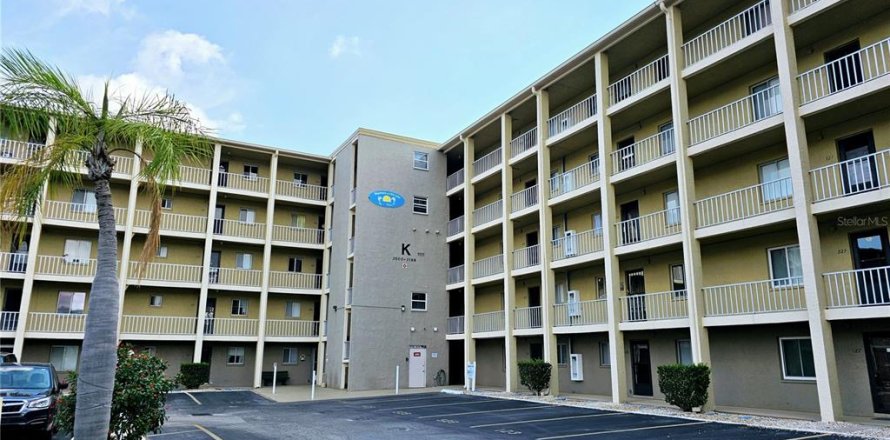 Condo in Bradenton, Florida, 2 bedrooms  № 1543417