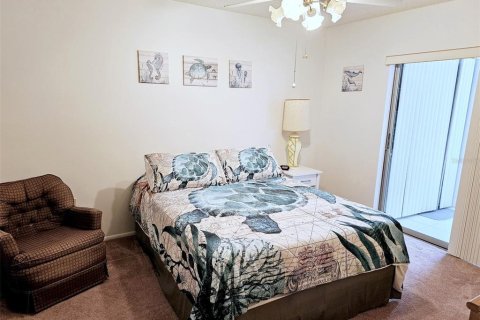 Condo in Bradenton, Florida, 2 bedrooms  № 1543417 - photo 11