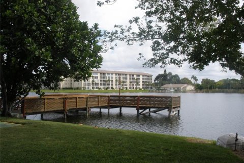 Condo in Bradenton, Florida, 2 bedrooms  № 1543417 - photo 20