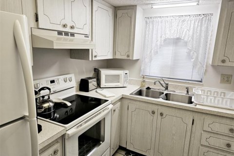 Condo in Bradenton, Florida, 2 bedrooms  № 1543417 - photo 2
