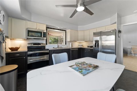 Casa en venta en Sarasota, Florida, 2 dormitorios, 127.37 m2 № 1740583 - foto 8