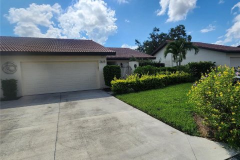 Casa en alquiler en Sarasota, Florida, 2 dormitorios, 139.17 m2 № 1853233 - foto 2