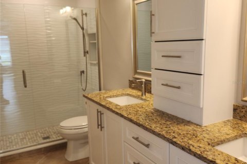 Casa en alquiler en Sarasota, Florida, 2 dormitorios, 139.17 m2 № 1853233 - foto 21