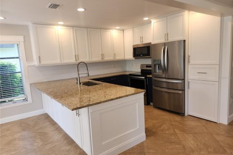 Casa en alquiler en Sarasota, Florida, 2 dormitorios, 139.17 m2 № 1853233 - foto 8