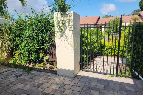 Casa en alquiler en Sarasota, Florida, 2 dormitorios, 139.17 m2 № 1853233 - foto 3