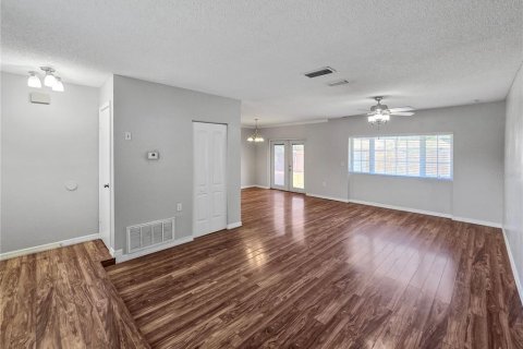 Casa en alquiler en Ocala, Florida, 3 dormitorios, 104.14 m2 № 1880823 - foto 3