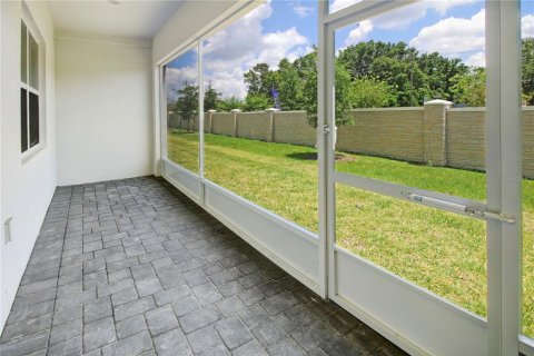 Touwnhouse à vendre à Oviedo, Floride: 3 chambres, 174.38 m2 № 2143885 - photo 9
