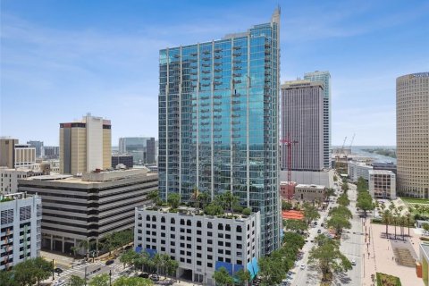 Condominio en venta en Tampa, Florida, 1 dormitorio, 78.6 m2 № 1798541 - foto 3