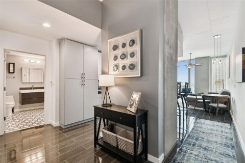 Condominio en venta en Tampa, Florida, 1 dormitorio, 78.6 m2 № 1798541 - foto 17