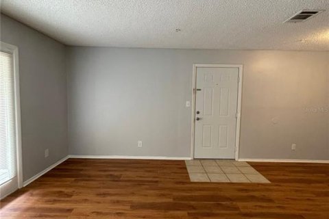 Condo in Altamonte Springs, Florida, 1 bedroom  № 1736971 - photo 5