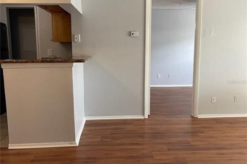 Condo in Altamonte Springs, Florida, 1 bedroom  № 1736971 - photo 11