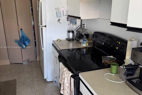 Снять в аренду кондоминиум в Авентура, Флорида 2 спальни, 126.44м2, № 1881942 - фото 12