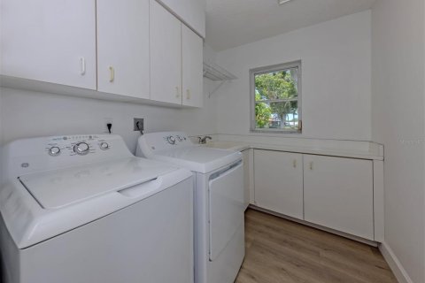 Casa en venta en Venice, Florida, 3 dormitorios, 225.66 m2 № 2234255 - foto 22