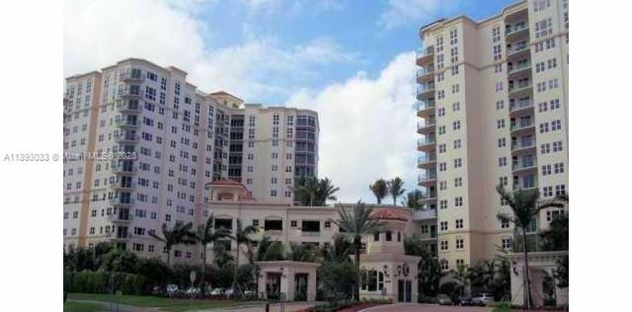 Condo à Aventura, Floride, 2 chambres  № 1946480
