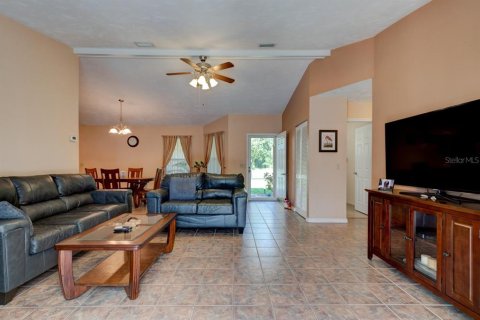Villa ou maison à vendre à Edgewater, Floride: 3 chambres, 118.73 m2 № 1654572 - photo 2