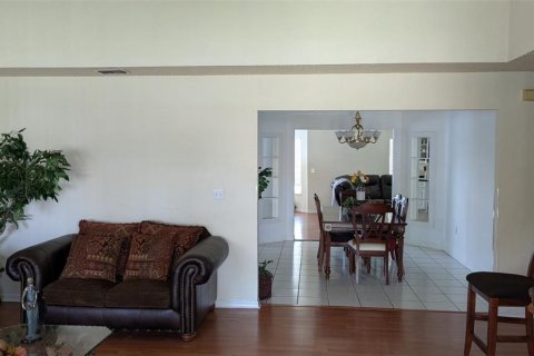 House in Saint Petersburg, Florida 3 bedrooms, 185.62 sq.m. № 1756988 - photo 17