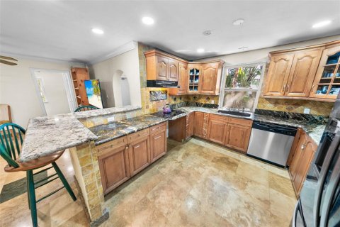 House in Daytona Beach, Florida 3 bedrooms, 116.5 sq.m. № 2098622 - photo 5