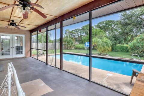 House in Palm Bay, Florida 3 bedrooms, 126.81 sq.m. № 1910894 - photo 10