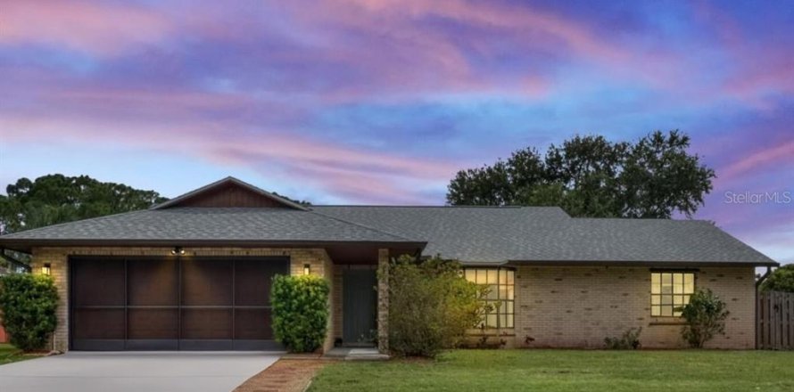 House in Palm Bay, Florida 3 bedrooms, 126.81 sq.m. № 1910894