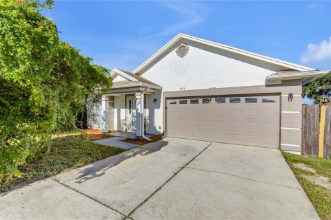House in Orlando, Florida 3 bedrooms, 128.86 sq.m. № 2396915 - photo 3