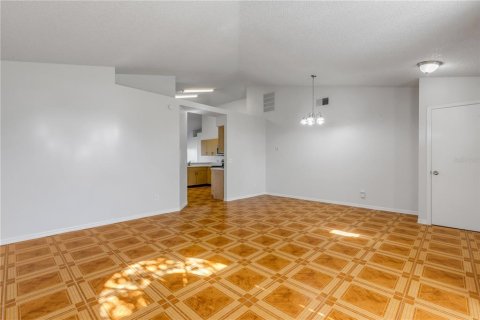 House in Orlando, Florida 3 bedrooms, 128.86 sq.m. № 2396915 - photo 7