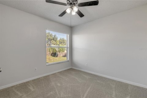 House in Orlando, Florida 3 bedrooms, 128.86 sq.m. № 2396915 - photo 18