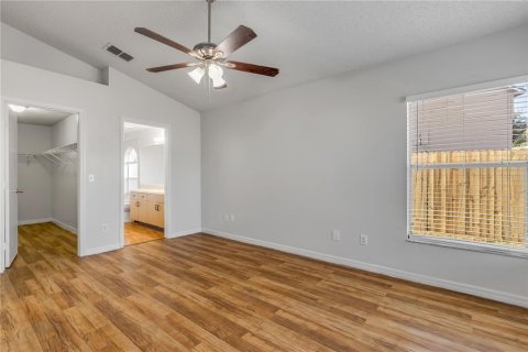 House in Orlando, Florida 3 bedrooms, 128.86 sq.m. № 2396915 - photo 25
