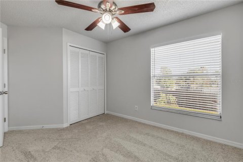 House in Orlando, Florida 3 bedrooms, 128.86 sq.m. № 2396915 - photo 22