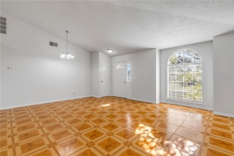 House in Orlando, Florida 3 bedrooms, 128.86 sq.m. № 2396915 - photo 8