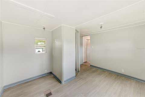 Immobilier commercial à vendre à Seffner, Floride: 62.43 m2 № 1907154 - photo 12
