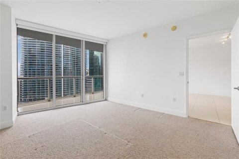 Condominio en venta en Miami, Florida, 1 dormitorio, 75.81 m2 № 2245344 - foto 14