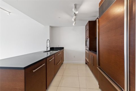 Condominio en venta en Miami, Florida, 1 dormitorio, 75.81 m2 № 2245344 - foto 21