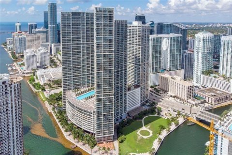 Condominio en venta en Miami, Florida, 1 dormitorio, 75.81 m2 № 2245344 - foto 8