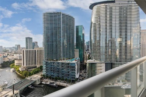 Condominio en venta en Miami, Florida, 1 dormitorio, 75.81 m2 № 2245344 - foto 17