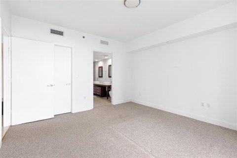 Condominio en venta en Miami, Florida, 1 dormitorio, 75.81 m2 № 2245344 - foto 24