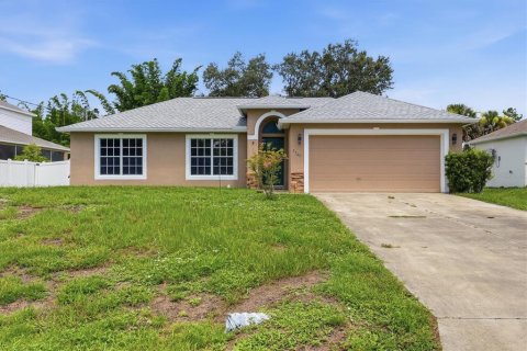 Villa ou maison à vendre à North Port, Floride: 3 chambres, 142.6 m2 № 2400035 - photo 2